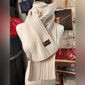 SOLD- Dolce & Gabbana 90’s Off White Scarf Logo D&GVintage Excellent Condition